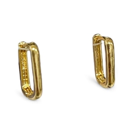 BRINCO ARGOLA RETANGULAR LISA