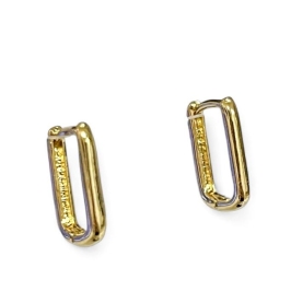 BRINCO ARGOLA RETANGULAR LISA