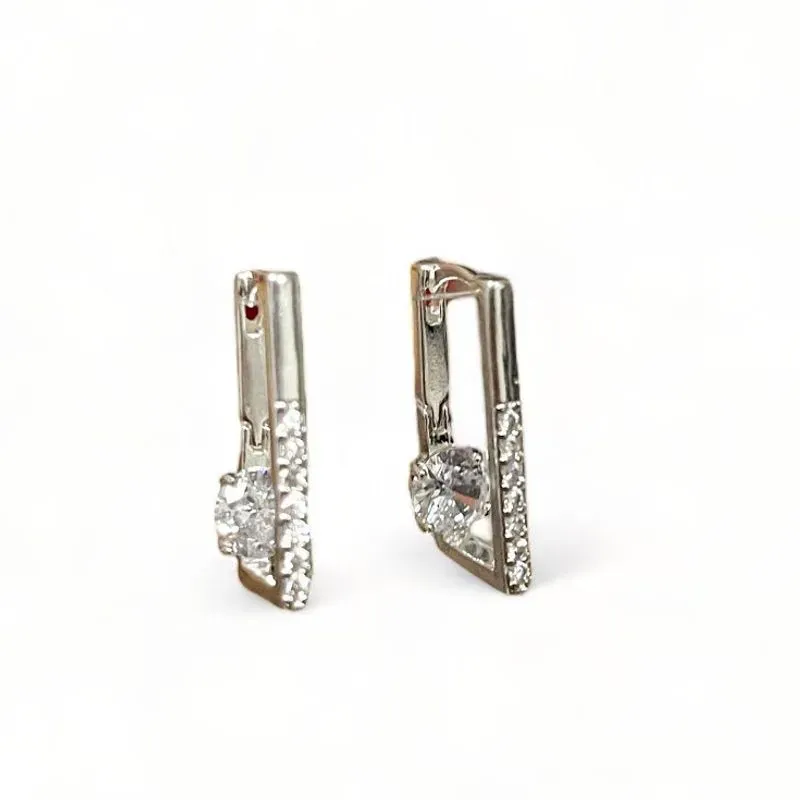 BRINCO ARGOLA QUADRADA ZIRCONIA CRISTAL