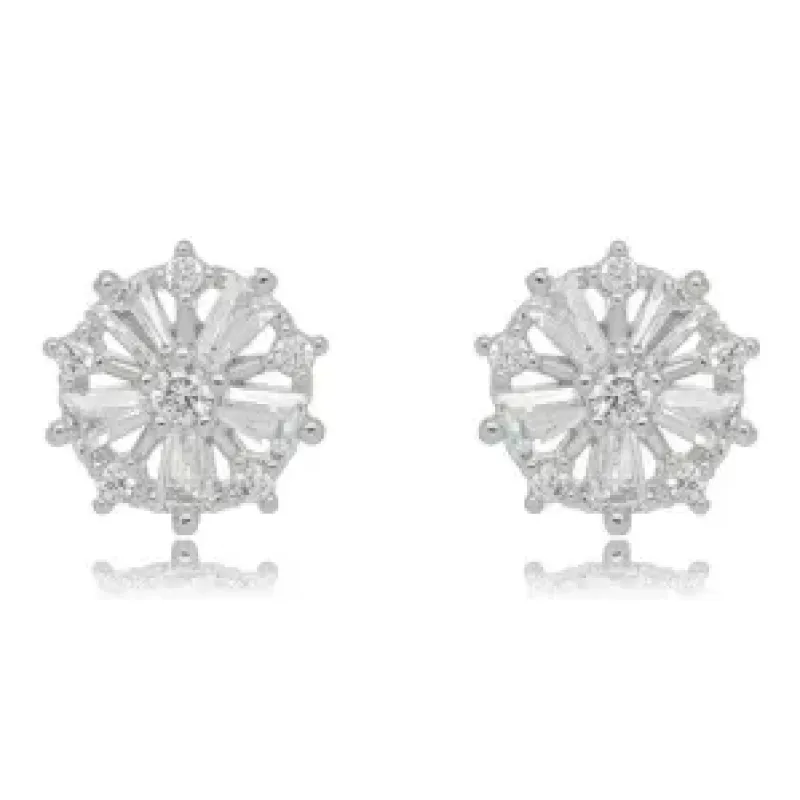 BRINCO FLOR CRAVEJADO CRISTAL