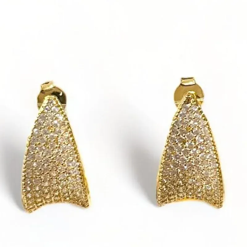BRINCO TRIANGULO CONVEXO ZIRCONIA CRISTAL