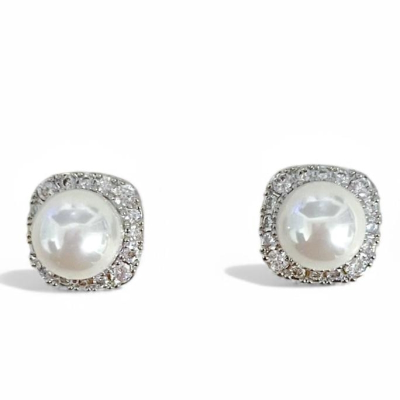 BRINCO QUADRADO PEROLA ZIRCONIA CRISTAL