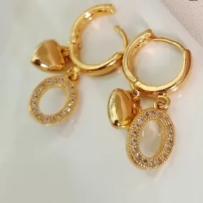BRINCO ARGOLA CIRCULO ZIRCONIA CORACAO LISO