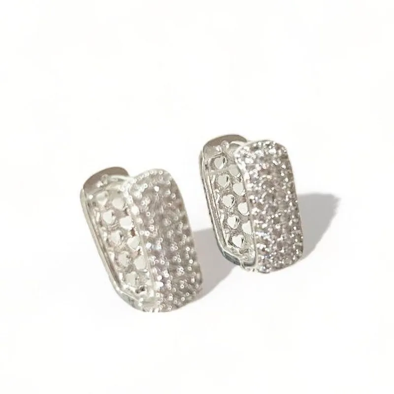 BRINCO ARGOLA QUADRADA ZIRCONIA CRISTAL