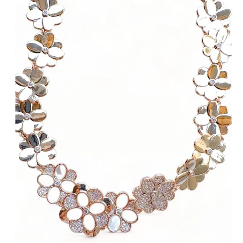 COLAR FLORES MADREPEROLA ZIRCONIA CRISTAL