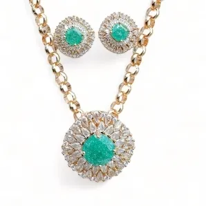 CONJUNTO QUADRADO CRAVEJADO TURMALINA ZIRCONIA CRISTAL