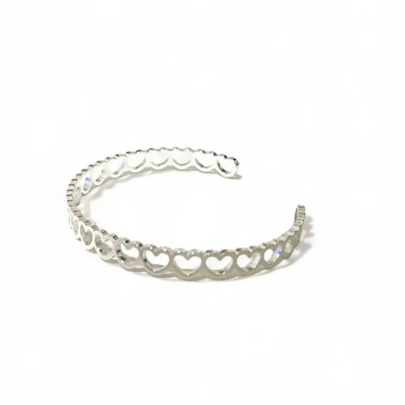 PULSEIRA BRACELETE CORAÇÕES VAZADOS LISO