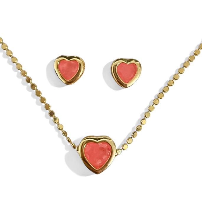 CONJUNTO CORAÇÃO PEDRA CORAL MEDALHA